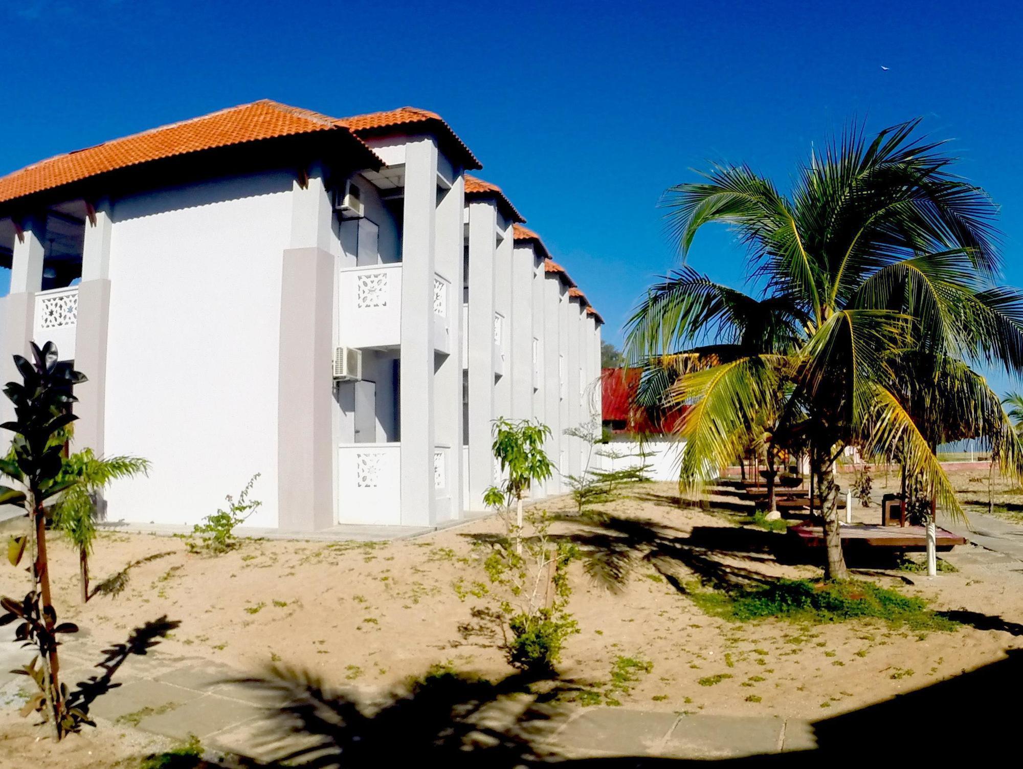 Dgeting Beach Resort Tumpat Exterior foto